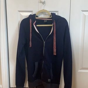 Pull-In Hoodie (S)